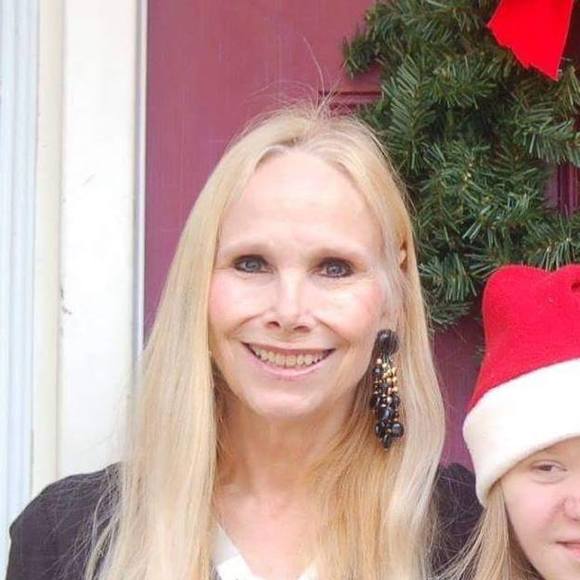 Meet your Posher, Gail - Picture 1 of 1